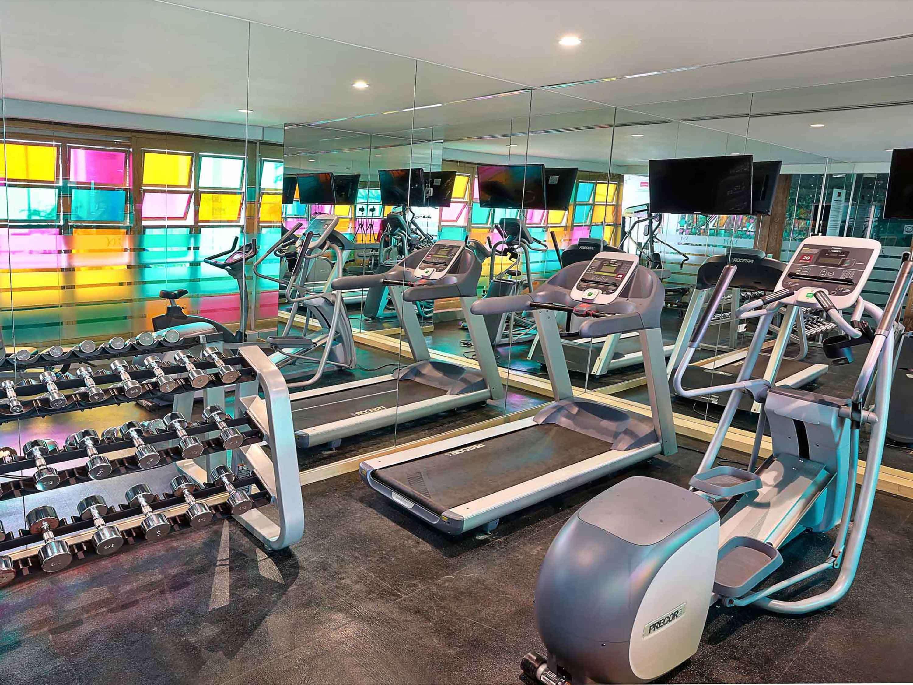 Mercure Jakarta Simatupang Екстериор снимка
