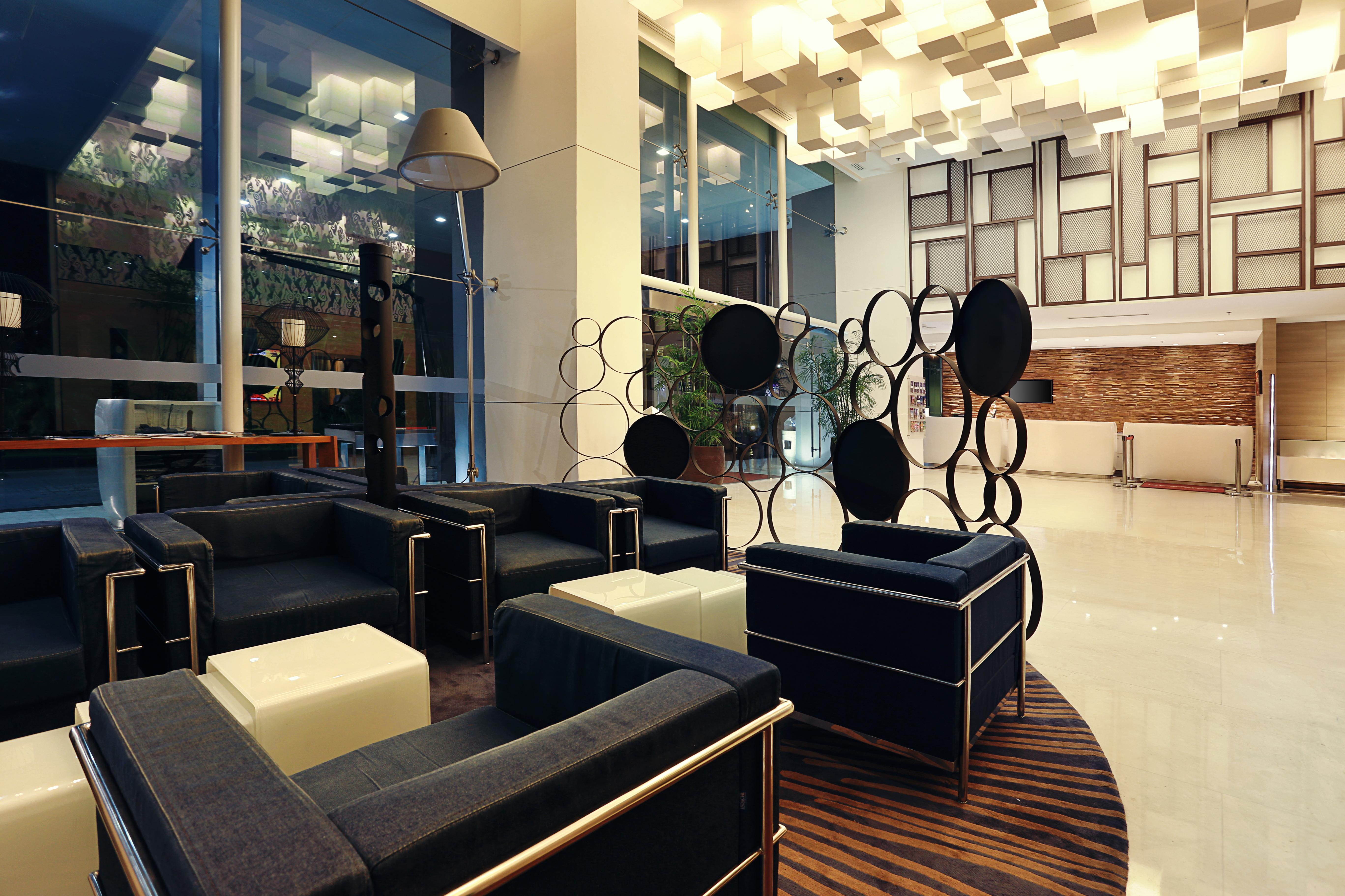 Mercure Jakarta Simatupang Екстериор снимка